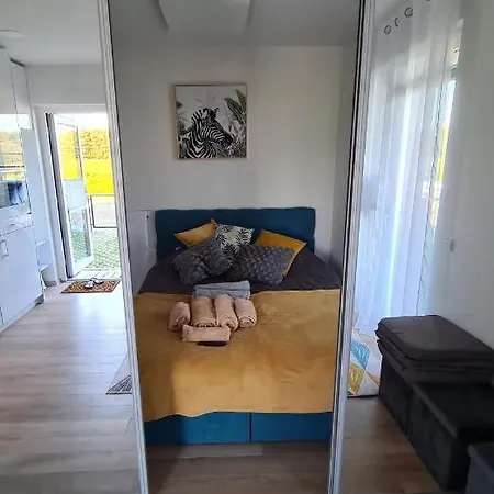 Vaivorykstes 7d Apartamentai Su Baseinu Vasaros Metu *