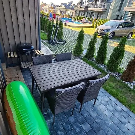 Vaivorykstes 7d Apartamentai Su Baseinu Vasaros Metu * Palanga